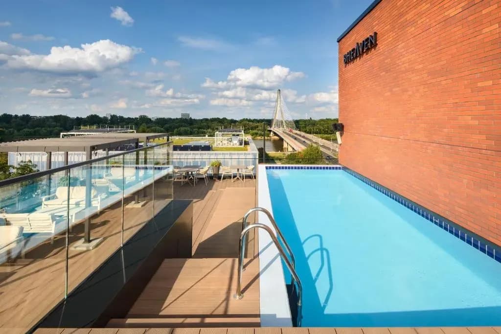 Ile kosztuje nocleg w Warszawie? Ceny, które Cię zaskoczą