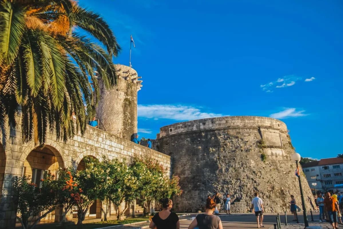 Najlepsze atrakcje na Korčuli, które zaskoczą każdego turystę