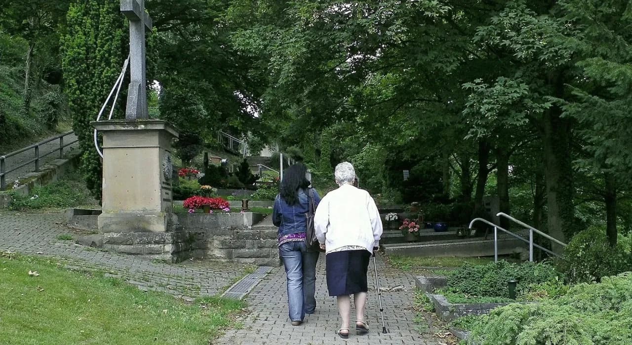 W jakich krajach obchodzi się Wszystkich Świętych i jakie mają tradycje?