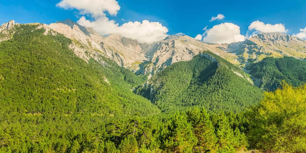 Gdzie znajduje się góra Olimp? Odkryj jej tajemnice i lokalizację