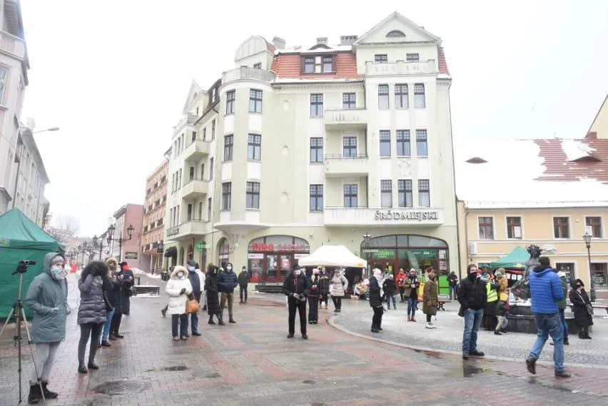 Ile ludzi mieszka w Zielonej Górze? Zaskakujące dane demograficzne